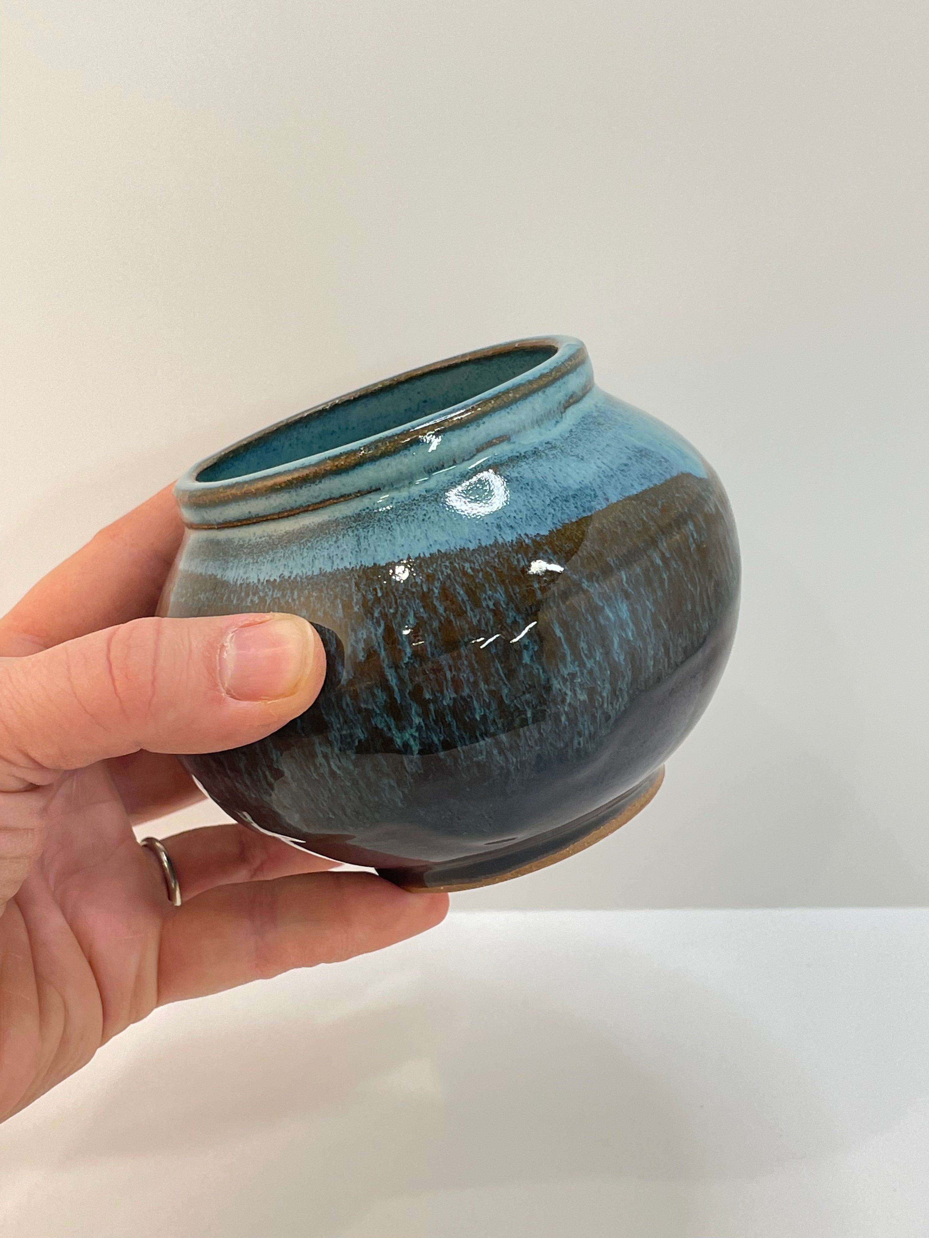 Round Vase | Stoneware Pottery | Amber and Blue