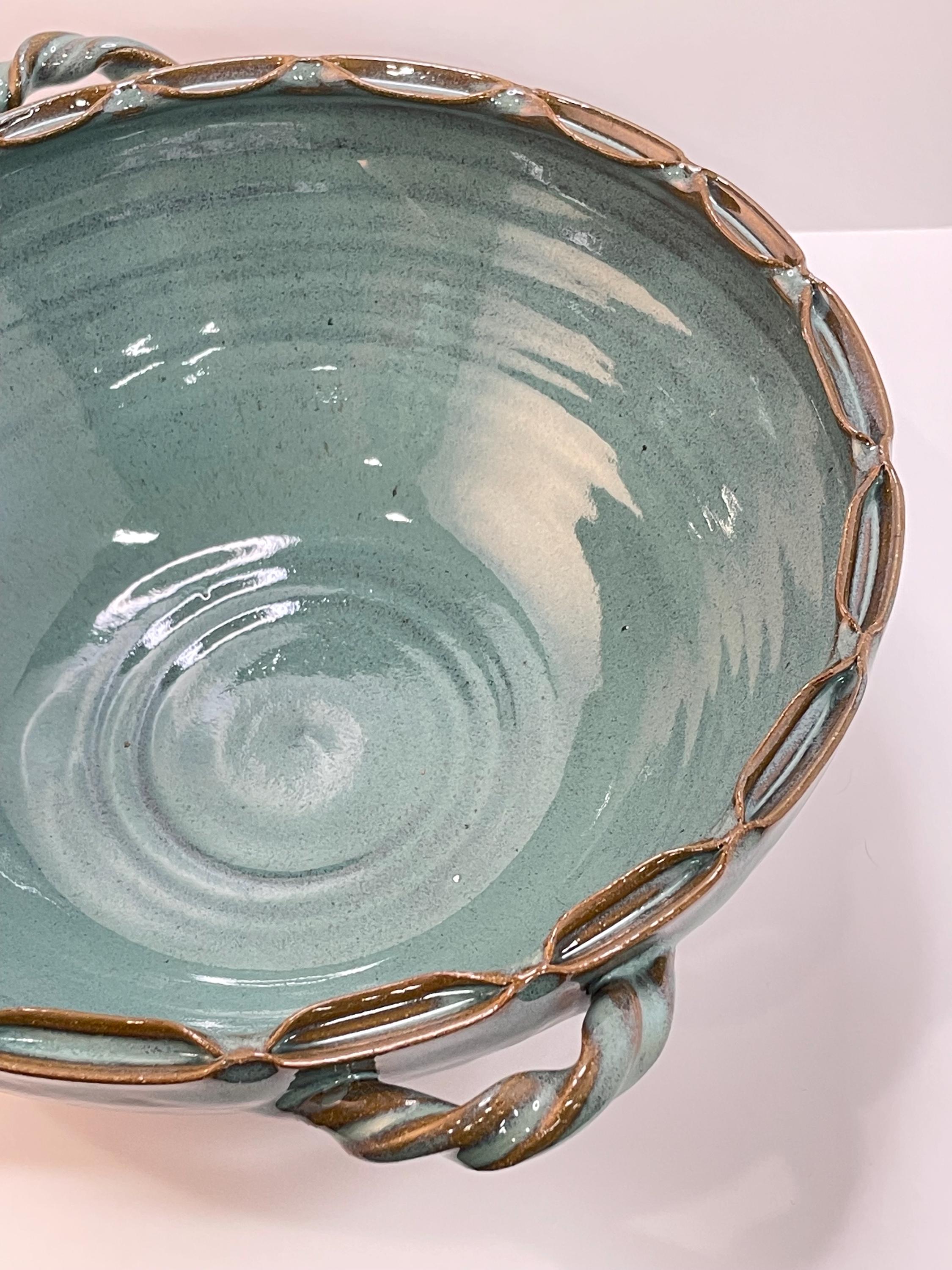 Split-Rim Serving Bowl | Large | Celadon Green